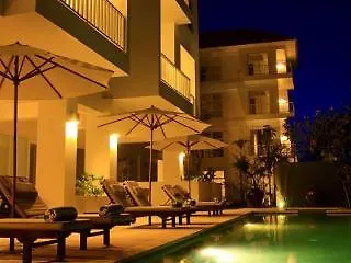 Sunset And Condotel Kuta Lombok